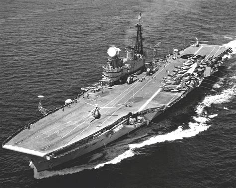 foto immersione su portaerei hermes|HMS Hermes (R12) .